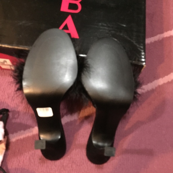 Sandals - Picture 4 of 4